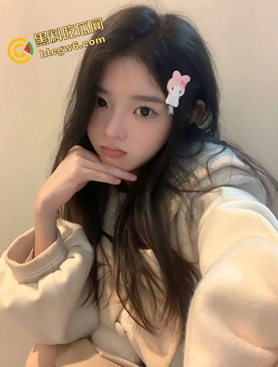 炎黄职业大专洛丽塔反差纯欲少女『豆含怡』约炮单男大哥 裙子没脱就暴力操逼娇喘!原创曝光流出!-1