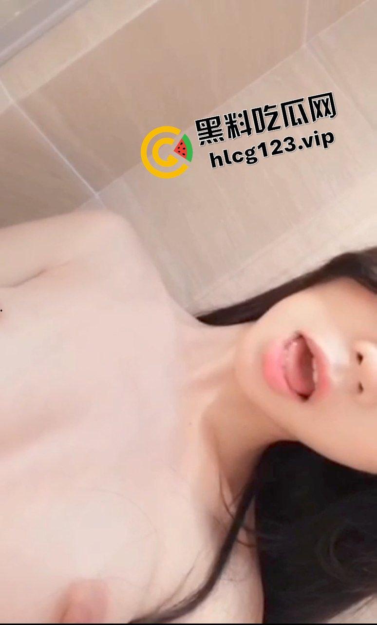 社交平台网聊真实曝光 18岁性感少女『许佳乐』裸聊卖视频 800就能包夜 原创流出 先看先撸！-16