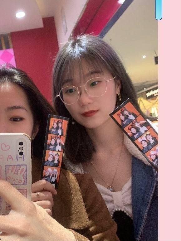 哈尔滨医科大学 【宦雅昕】眼镜妹母狗 口交3p视频曝光 骚东西身材不错 口技超棒-7