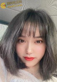 郑州大学第一附属医院护士【孟江雪】,和男同事偷情被男友曝光,经常内射吞精性瘾很大,蕾丝豹纹骑乘榨精 !-1