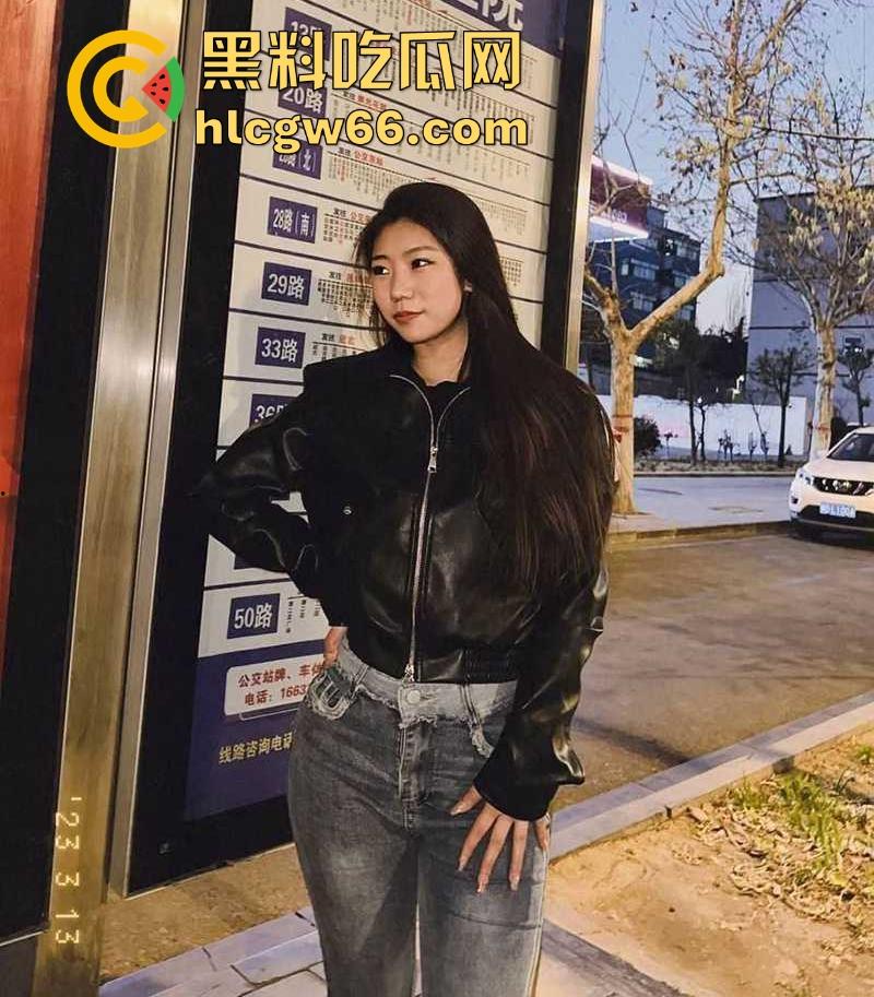 河北邯郸少妇【李美雪】出轨 从矜持少妇到偷情母狗 被炮友彻底激发隐藏的M属性-1