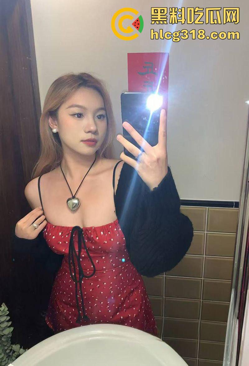 人间清醒好兄弟，高校男子贡献长腿女友，带室友群p轮奸爆操，反正也不能结婚，何不用她社交呢！-2