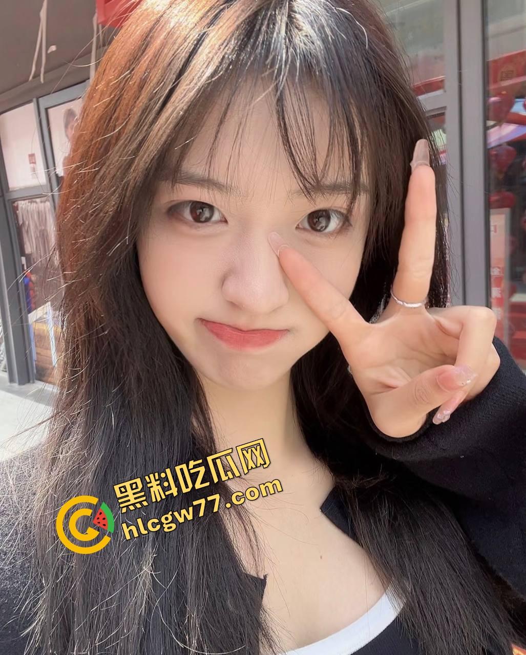 广州大学城学生妹『李璐』喝酒装纯，路上就开始抠逼湿了，开房换情趣内衣打桩到天亮，退房前还补一炮！-2