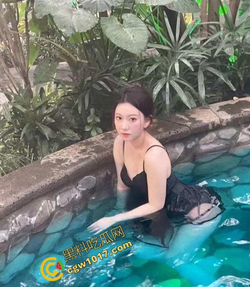 淄博医院职工【崔晓涵】出轨丑闻震惊网络!已婚美人与外科同事激战视频曝群,激情四射,医院群组炸锅-3