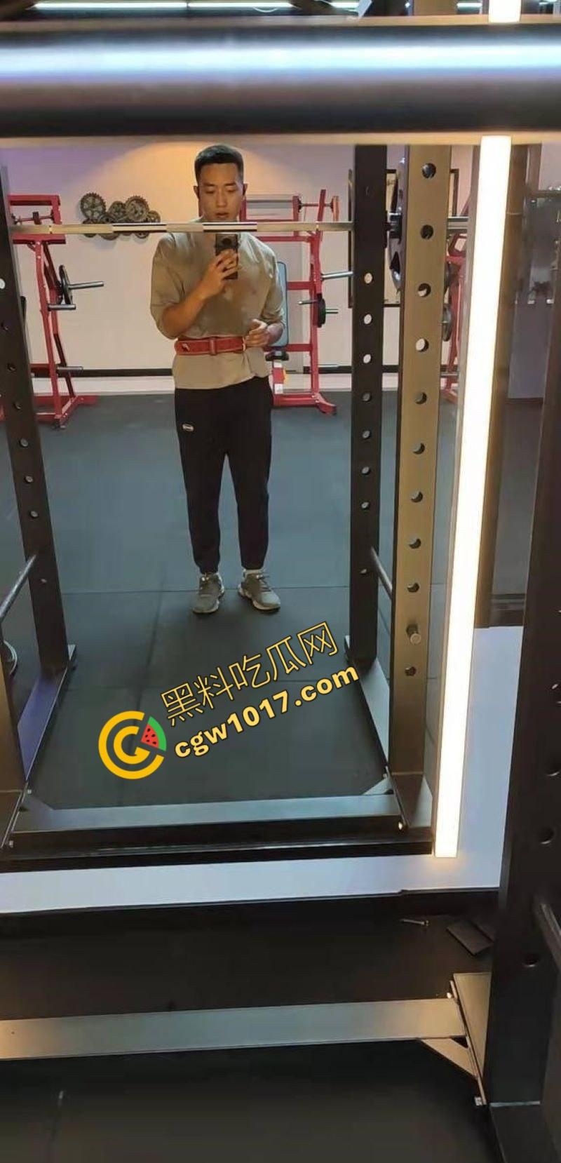 淄博医院职工【崔晓涵】出轨丑闻震惊网络!已婚美人与外科同事激战视频曝群,激情四射,医院群组炸锅-6