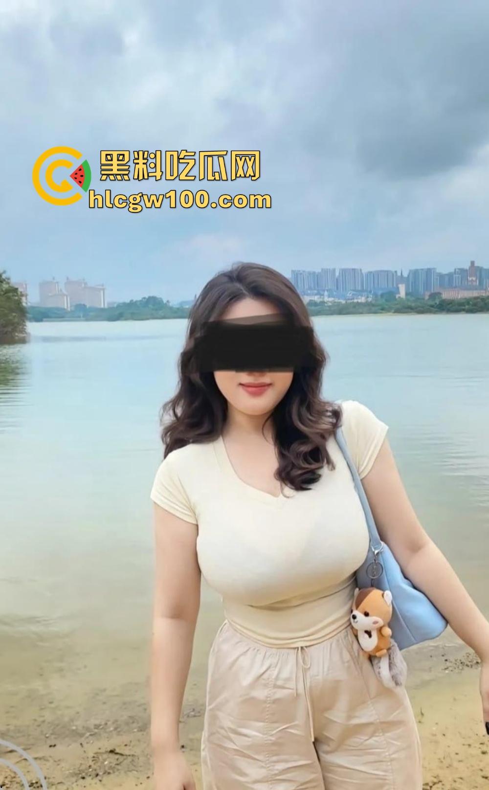巨乳少妇30分钟狂欢,深喉后入掐脖子爆操,真是奶子即正义,全程摇摆奶子蜜桃臀!-1