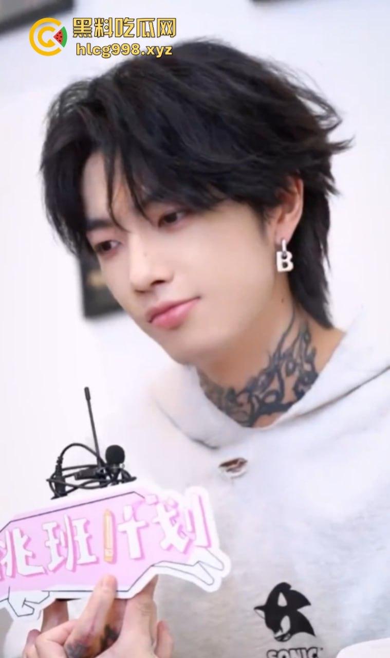 “溜狗呢”吴欣蔓指名道姓要手撕渣男赵珂！今天不痛不痒发一条“喝多了”-7