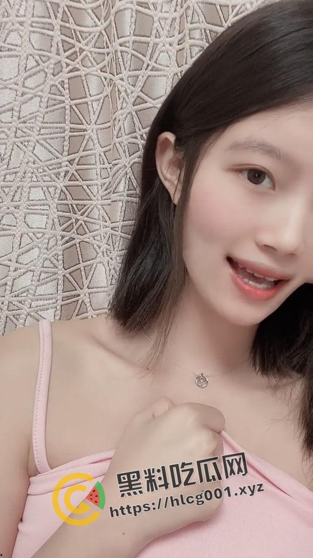 开盒抖音网红【甜甜佳】本名【王思佳】福建烧鸡 刷礼物就能私拍线下 素颜反差极大 硬件不够 骚气来凑-7