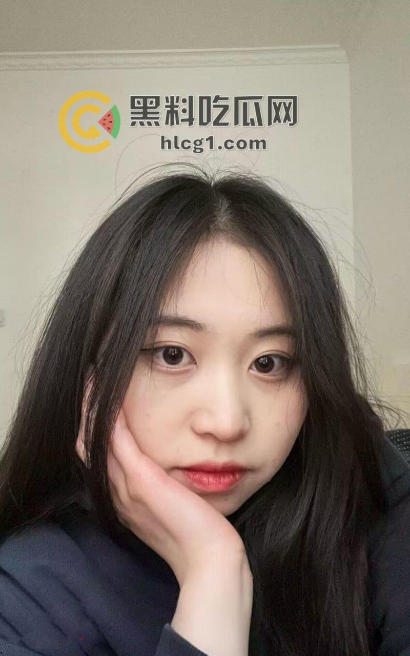 青海女子「李敏」激情裸聊视频外泄，一边看男友录的视频还一边给男友口！-5