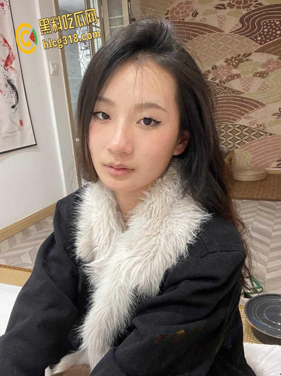 高颜值舞蹈系校花女友【刘思雅 】，乖巧可爱的背后是厚积薄发的性欲！-2