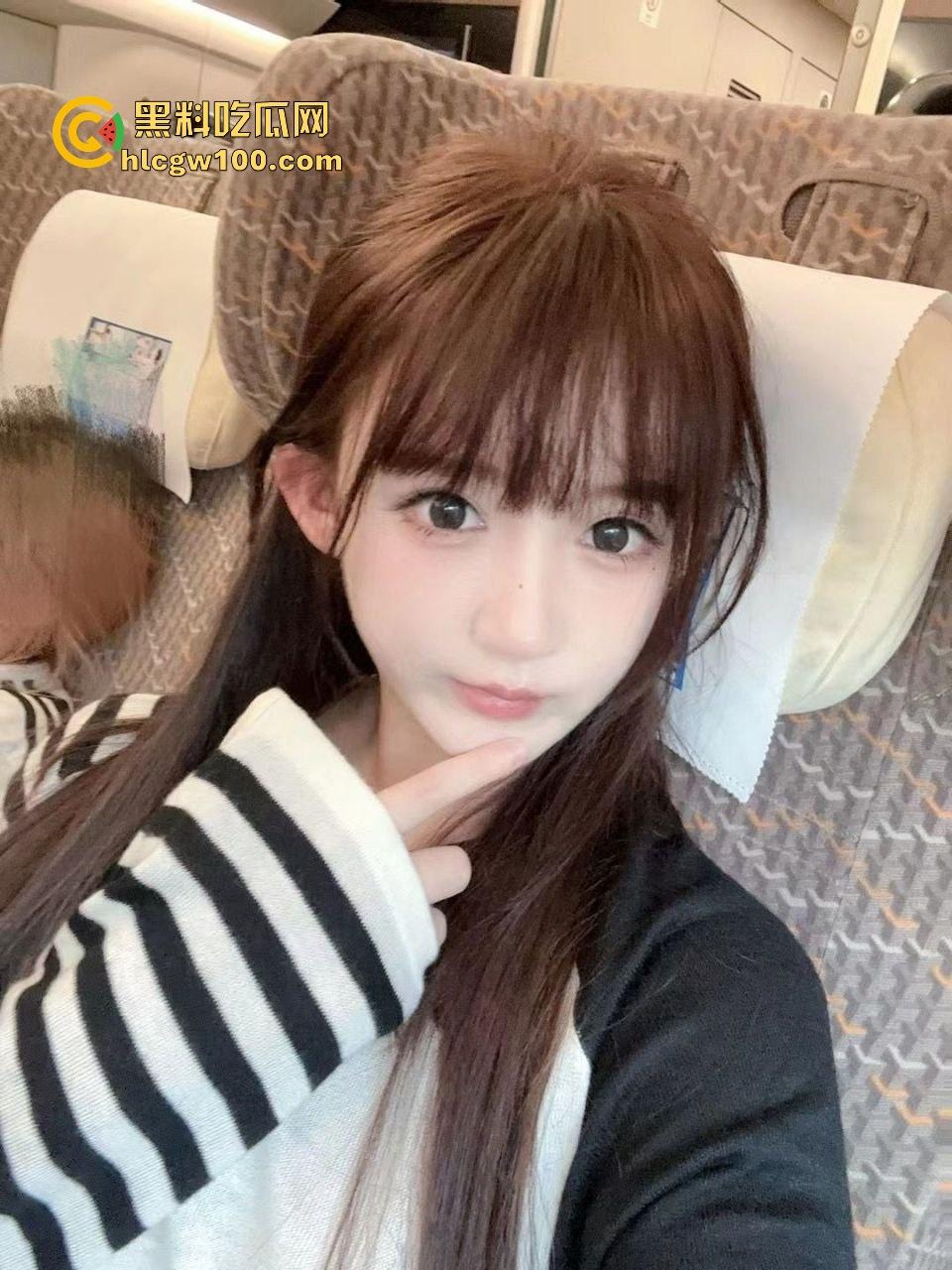 广州极品美女车震口爆实录，醇熟口技一流，吸裹舔吞一气呵成，肉棒爆浆全吞，画面爽到无法形容！-5