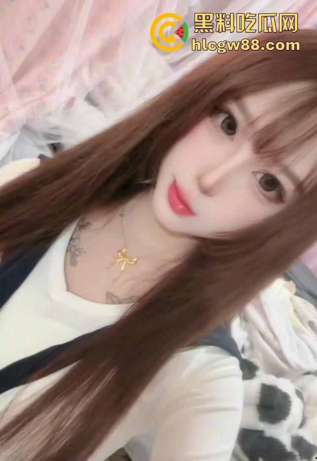 快手纹身网红【还能抱你吗】最新私拍流出，S型骚浪身材纹身认证，跟男友情趣内衣上演野性大战！-6