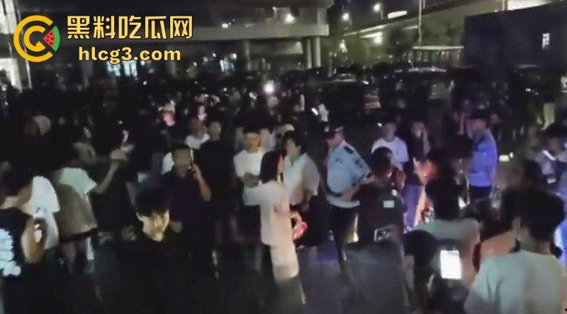 现场版黑社会?贵阳经济技术学校 强行让学生签转让书 不签直接开除学籍?-3