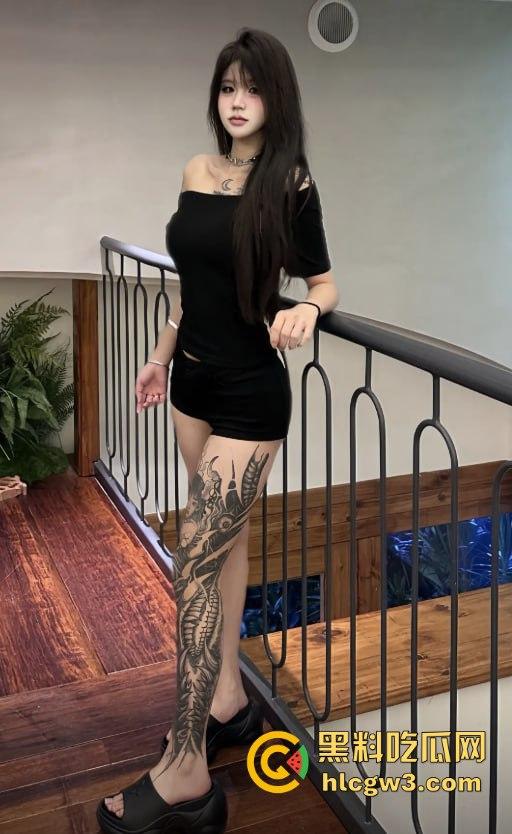 福建小骚货外围【晚安的羊】，抖音三个账号同时接单吸金，黑丝长腿制服勾瘾大哥，床上被打桩操到爬不起来！-7