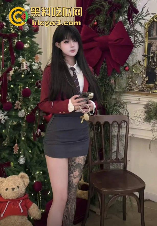 福建小骚货外围【晚安的羊】，抖音三个账号同时接单吸金，黑丝长腿制服勾瘾大哥，床上被打桩操到爬不起来！-19