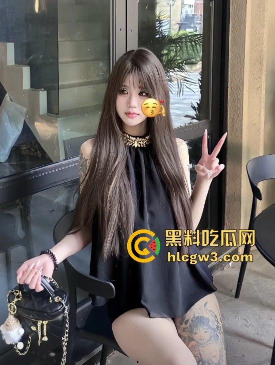 福建小骚货外围【晚安的羊】，抖音三个账号同时接单吸金，黑丝长腿制服勾瘾大哥，床上被打桩操到爬不起来！-20