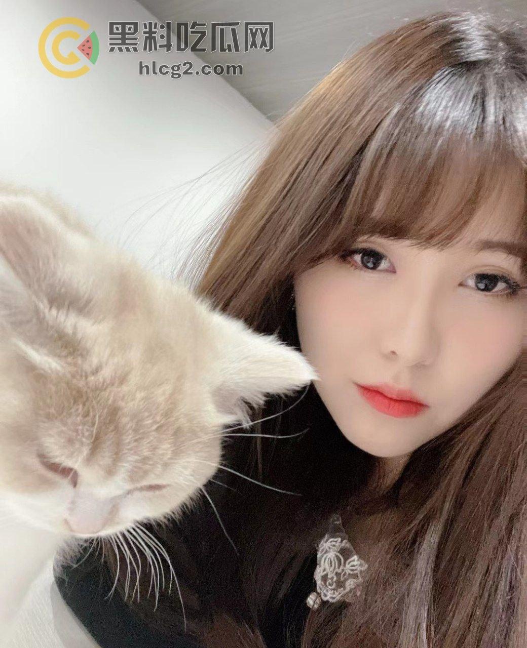 青岛巨乳少妇「李晓玲」老公远在海上,她的性感裸照让人喷鼻血!这对天生乳交圣体的诱惑太不可抗拒了-3