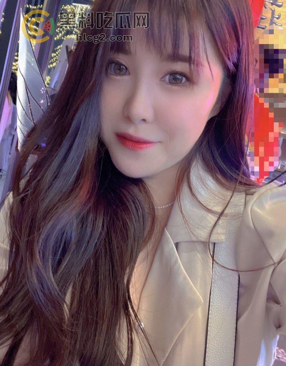 青岛巨乳少妇「李晓玲」老公远在海上,她的性感裸照让人喷鼻血!这对天生乳交圣体的诱惑太不可抗拒了-5