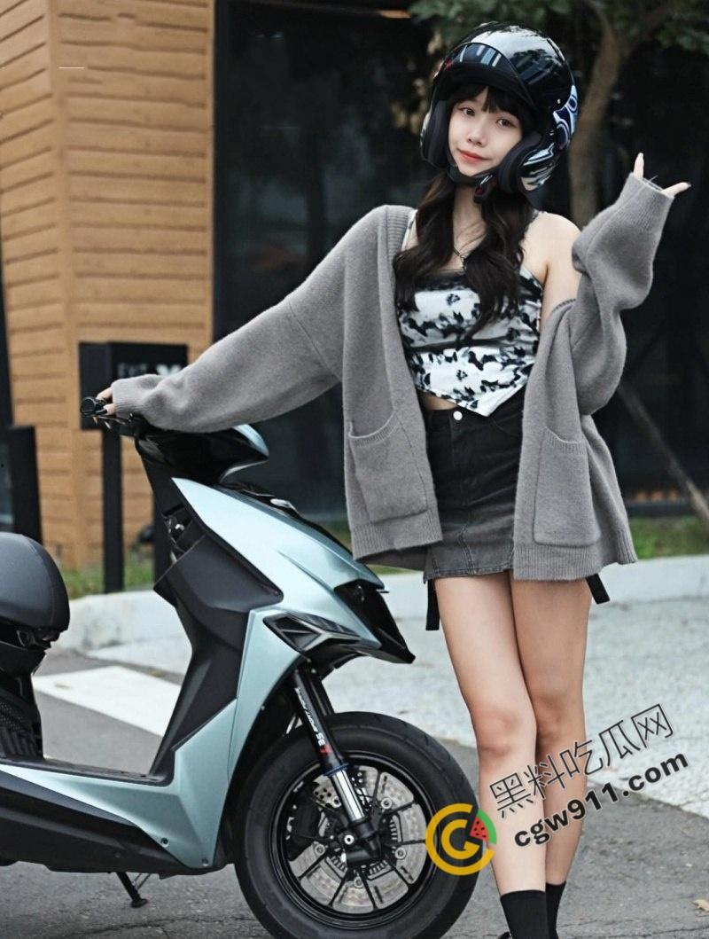 IG高颜值机车博主露脸口交视频外流！口手并用舌技超群，吞屌画面口水拉丝，风骚诱人！-10