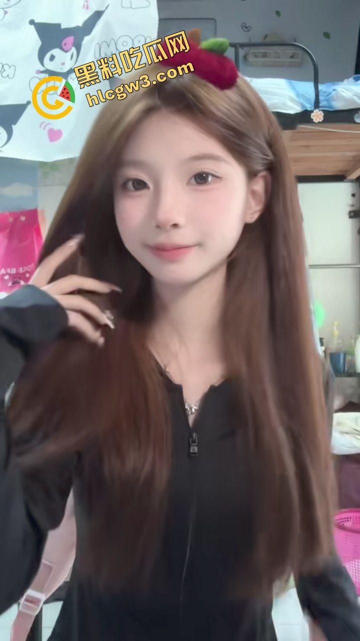 安徽水利水电大专反差清纯学生妹『新邻居』大哥锁脖调教后入 猛插白虎粉逼娇喘!原创独家曝光!-3