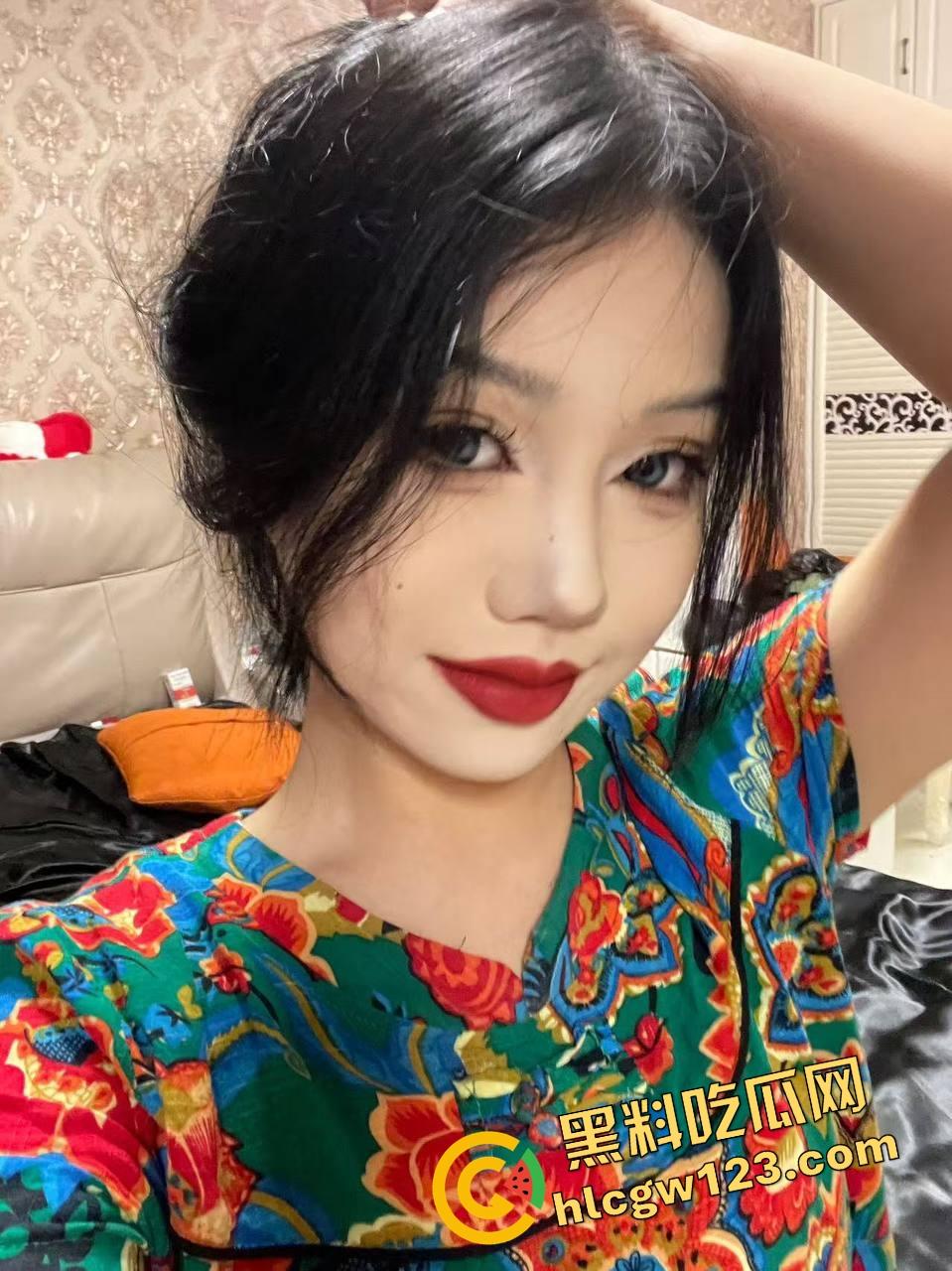 加州理工大学【孙恬】你的女神女友留学刚一周就嘴啃洋屌拍片发你,白人屌真大,她爽到说:我要当P站新女神!-1