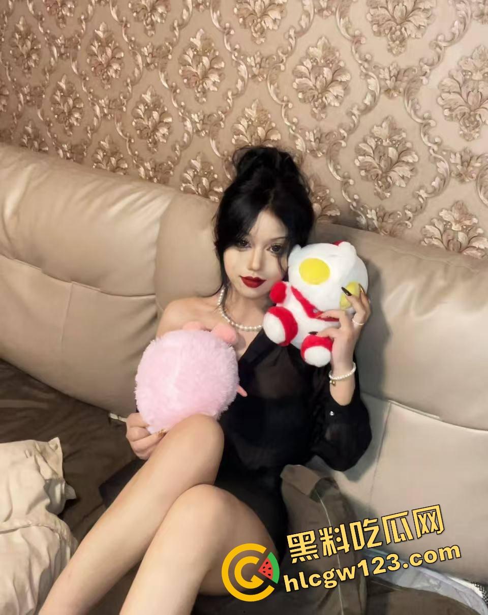 加州理工大学【孙恬】你的女神女友留学刚一周就嘴啃洋屌拍片发你,白人屌真大,她爽到说:我要当P站新女神!-2