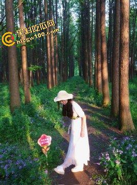 上海政法学院新闻系【李妍妍】,05反差母狗给金主跪地口交技术娴熟,被金主操的鬼哭狼嚎的-2