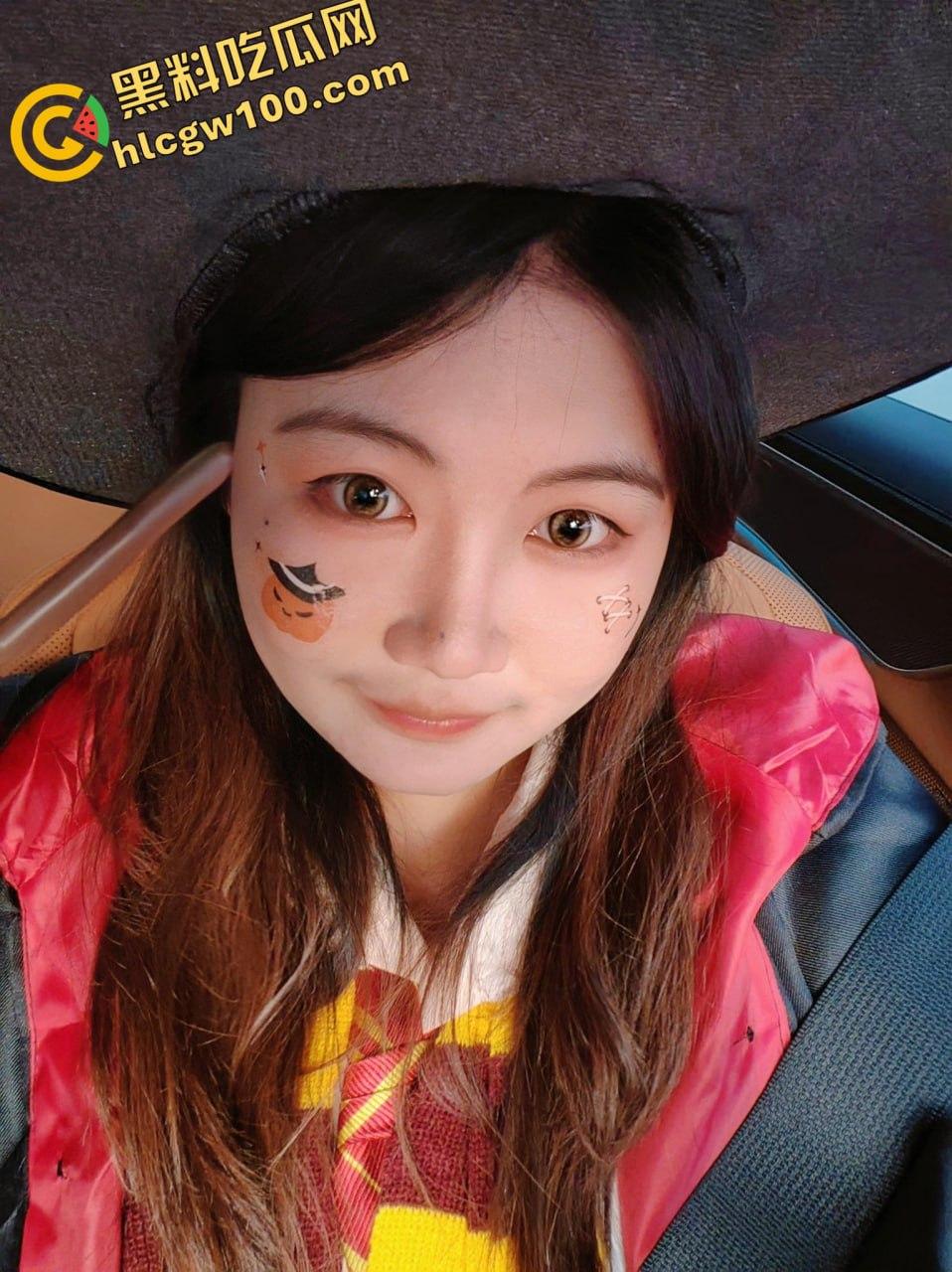 上海政法学院新闻系【李妍妍】,05反差母狗给金主跪地口交技术娴熟,被金主操的鬼哭狼嚎的-3