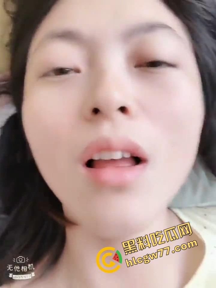 青岛职场【霞姐】清爽短发女领导露脸被操曝光,JK制服渔网骚穴湿到爆,男友小鸡巴根本操不爽!-10