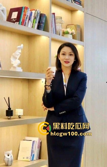 招商银行高管【廖飞】下海接客,42岁知识人妻风韵犹存,为还债变身金主圈高端玩物,嫩紧实知性风骚一条龙!-8