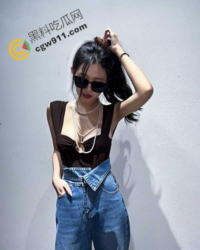 南京理工大学校花【谢悠然】魅惑金主！魔鬼身材惊天巨波，湿滑骚穴尽情取悦，夜夜春宫淫声不断！-2