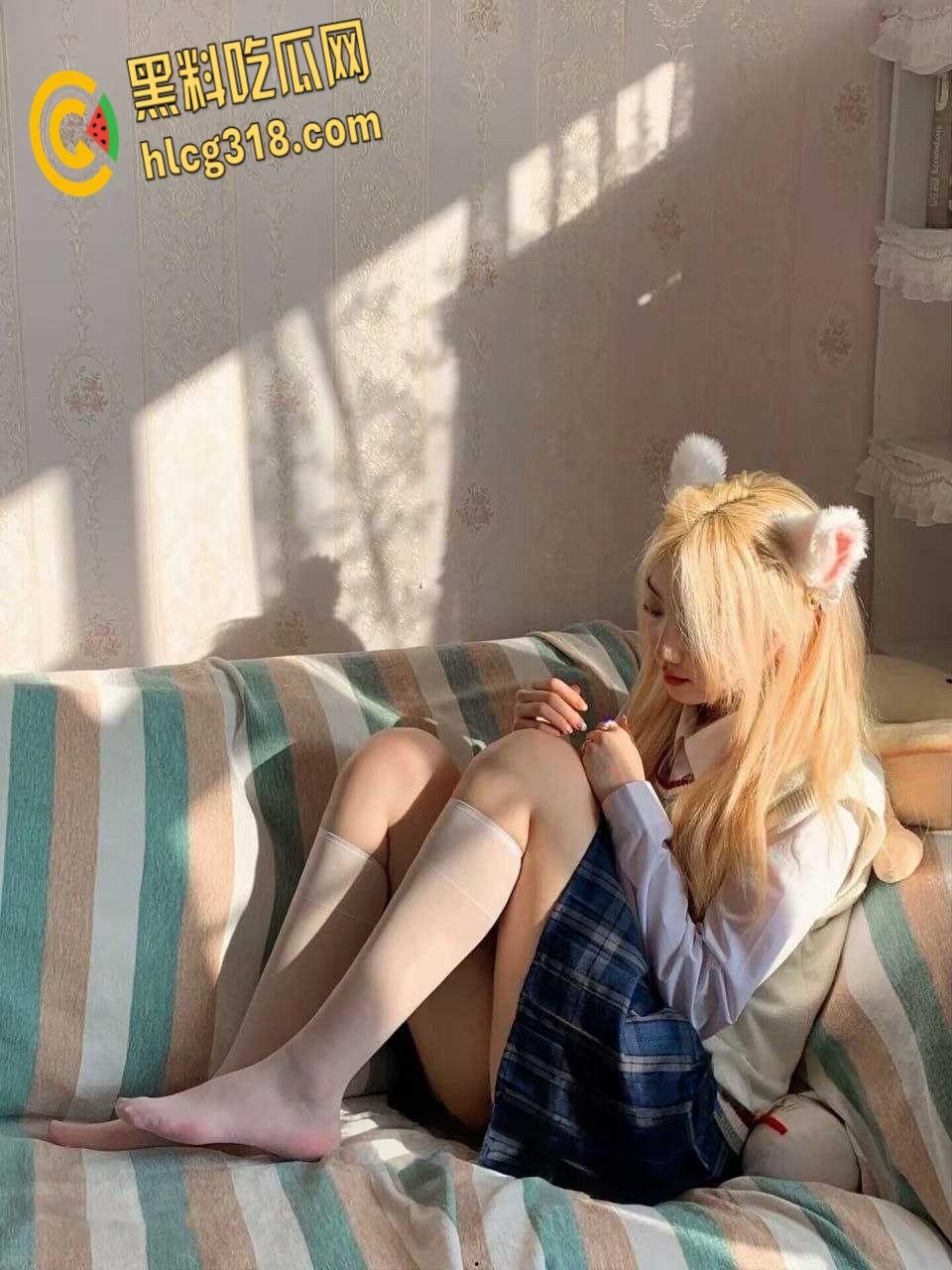 学生妹【肖利琴】惨遭炮友威胁!有男友还酒店偷情,嘴甜求只口,情趣无套后入真是条反差母狗!-6