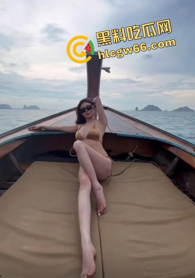 西安女DJ 『Tweety翠迪X』白天陪金主爸爸逛街、晚上爸爸开黑桃A、深夜还直播绝活倒立自慰！-6