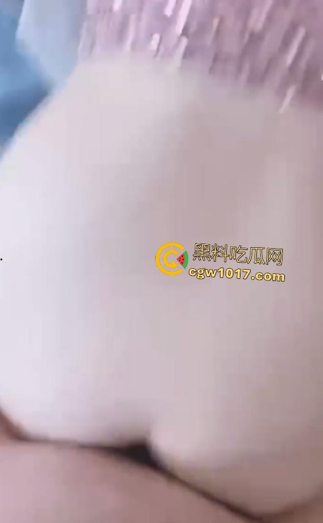 嫂子穿瑜伽裤勾引小叔子,争论性爱姿势后直接开干,家中狂野实验后入式,骚逼猛夹鸡巴,逼得射满肚子!-5