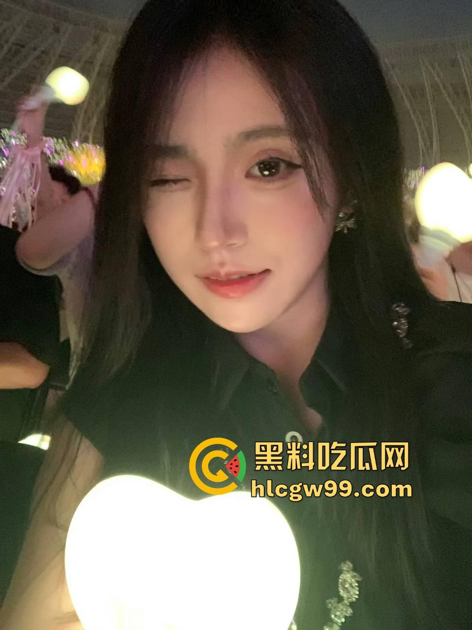 江西上饶线上撕X大战,小三短信嘴炮原配,舌战取胜却被曝光床照,这招不讲武德小三赢嘴炮却输脸面!-7