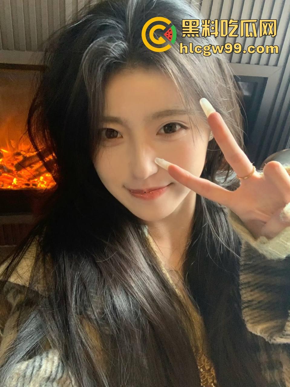 江西上饶线上撕X大战,小三短信嘴炮原配,舌战取胜却被曝光床照,这招不讲武德小三赢嘴炮却输脸面!-12