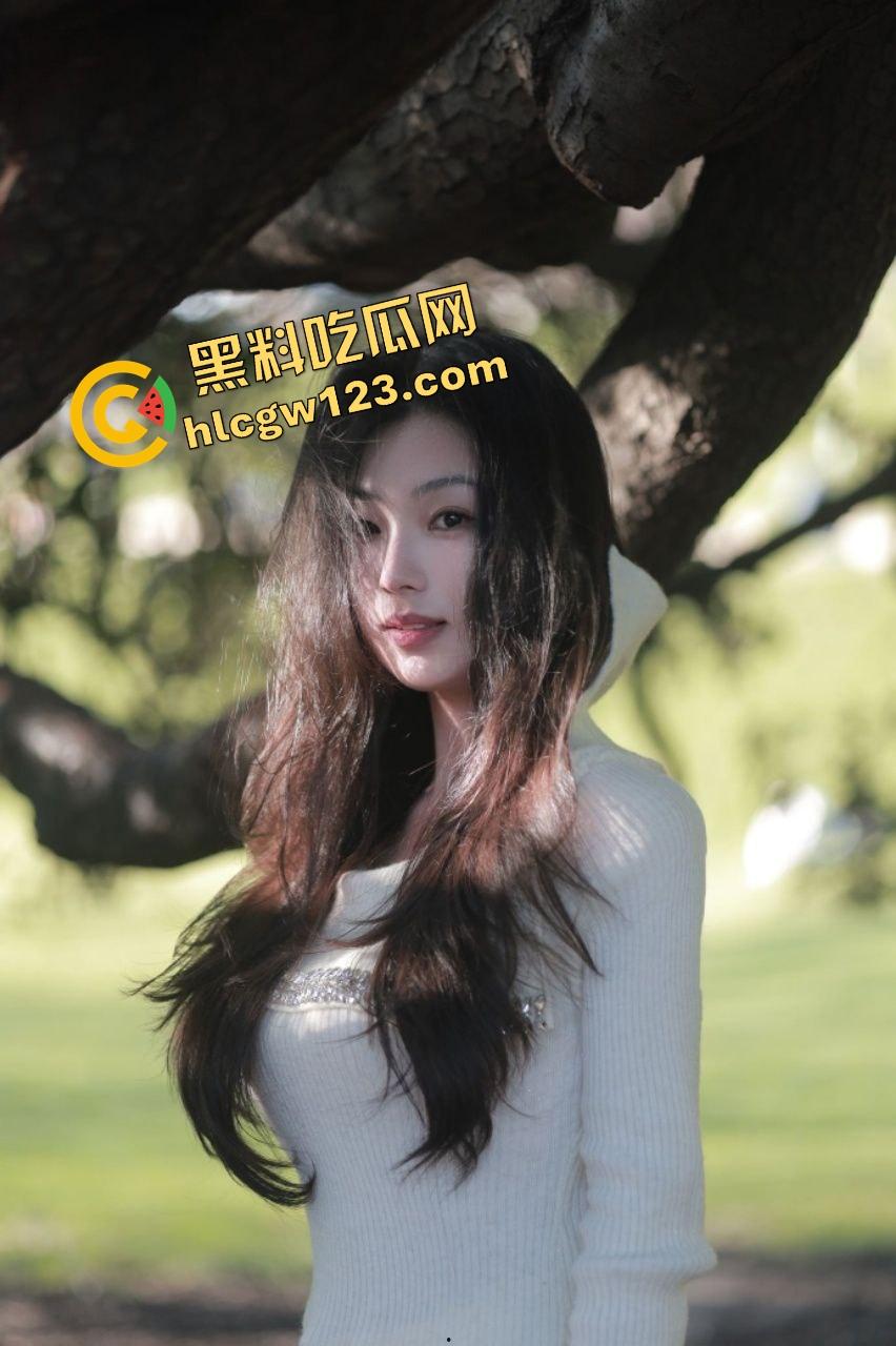 海角乱伦大神狂操干妈,口爆樱桃小嘴灌满浓精吞下,甜品蛋糕引诱后嫩逼猛抽,母子情深爽得狠!-5