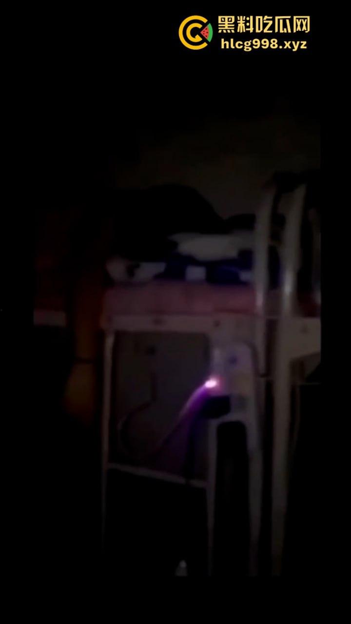 海南桂林洋学校半夜鬼哭？ 被视频第3秒吓到了 这谁来解释一下？？-4