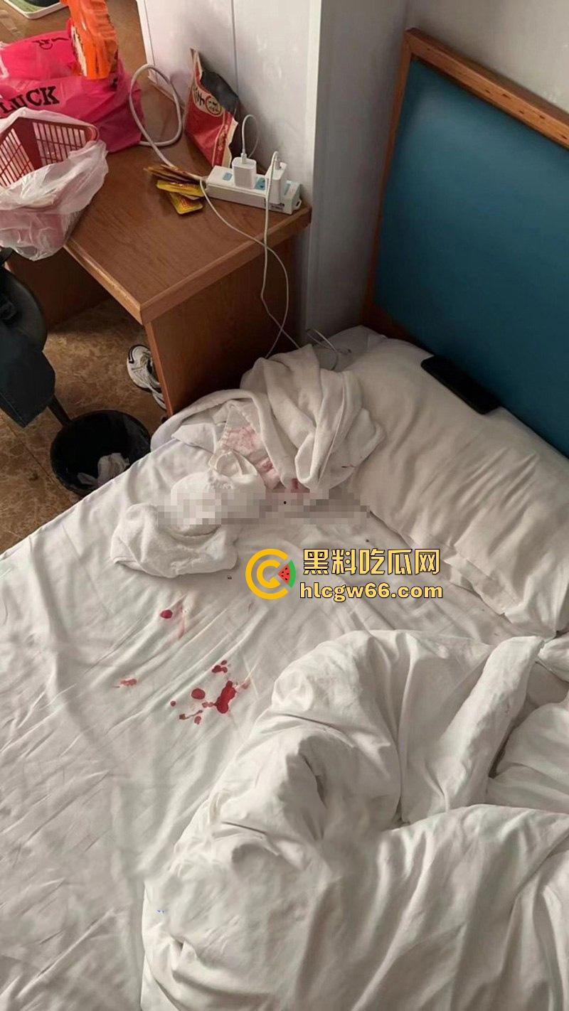 瓜友投稿!6000元拿下职高小妹一血 挨两炮受不了退三千换闺蜜上 这钱花的真TM值啊-4