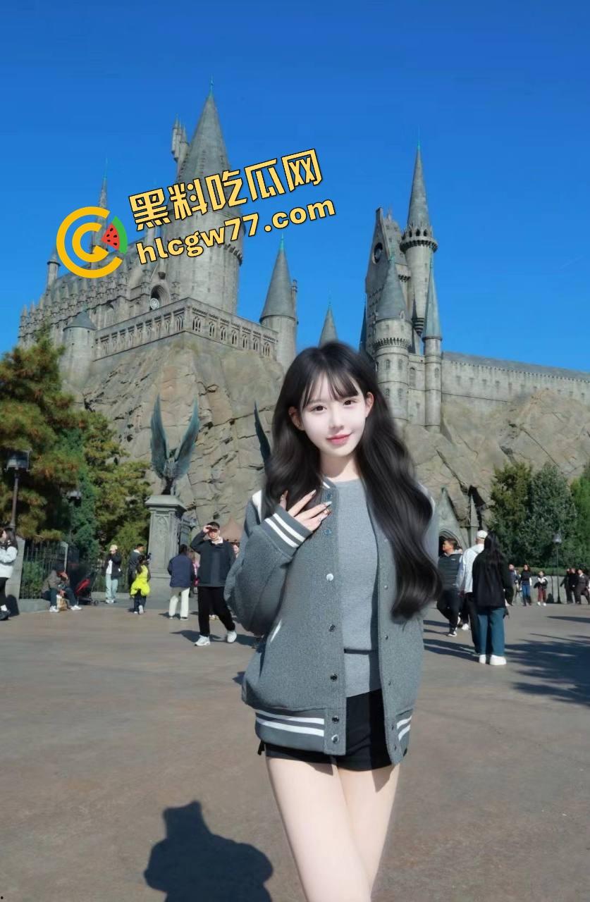 湖州城际学院『孙雪』逼嫩得一戳就喷水，像谁拧爆了矿泉水瓶，富二代的移动射精桶认证！-3