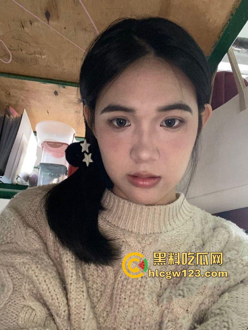 长春师范学院音乐系的学生妹【林薇薇】调教视频曝光 纤细腰肢骑乘姿势扭动不停 大黑逼淫水疯狂外涌！-3