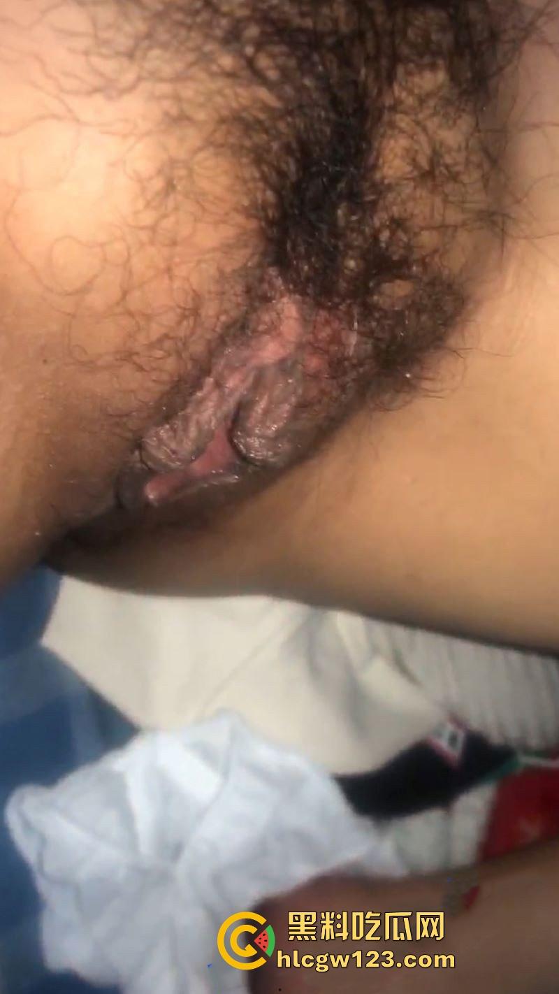 长春师范学院音乐系的学生妹【林薇薇】调教视频曝光 纤细腰肢骑乘姿势扭动不停 大黑逼淫水疯狂外涌！-6