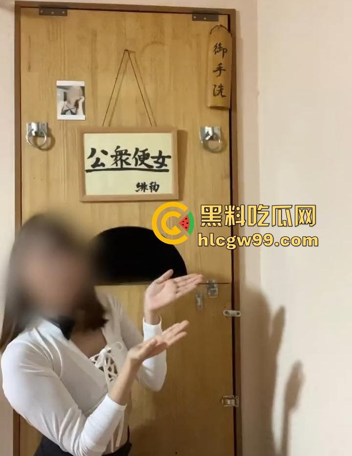 帝都调教大佬神级操作,亲手养成的骚逼变成公厕,群友轮番带套上阵爆操,这才是真正的共享经济!-8