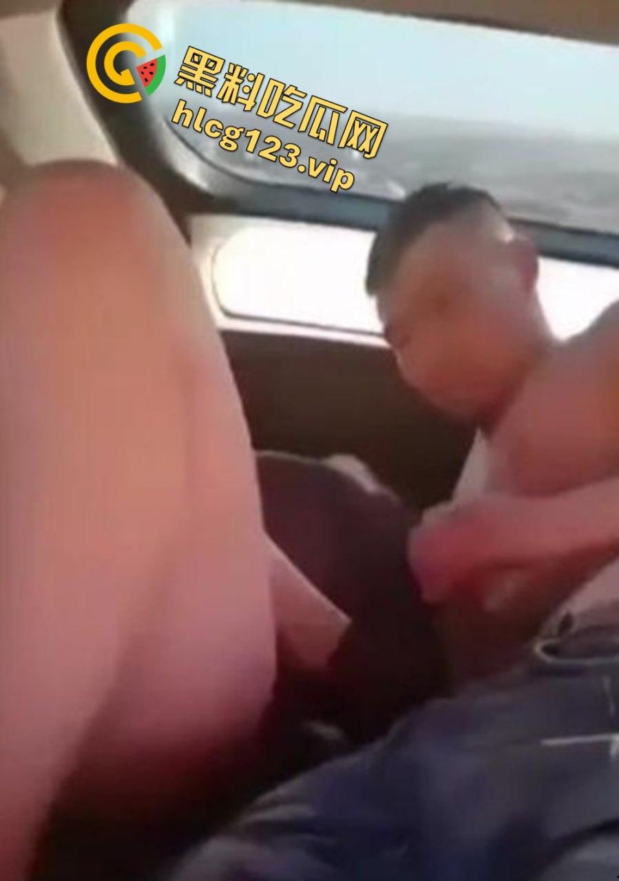 蒙古国友人酒后激情上演车震，少妇肥臀在车内被狂肏，视频曝光引发全网热议！-9