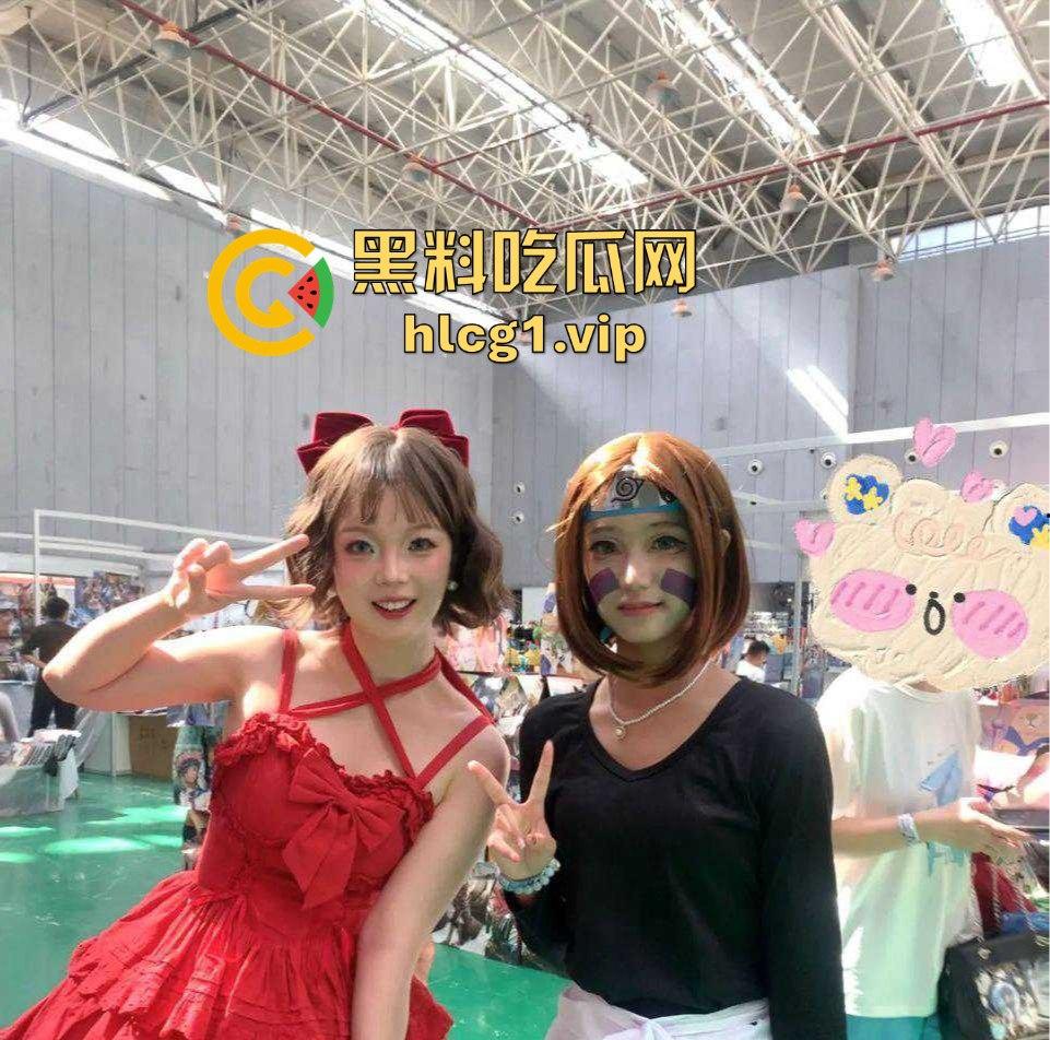 南京新娘出轨门震撼曝光!结婚前夜穿婚纱和前任深入交流,绿了新郎一片草原!-2