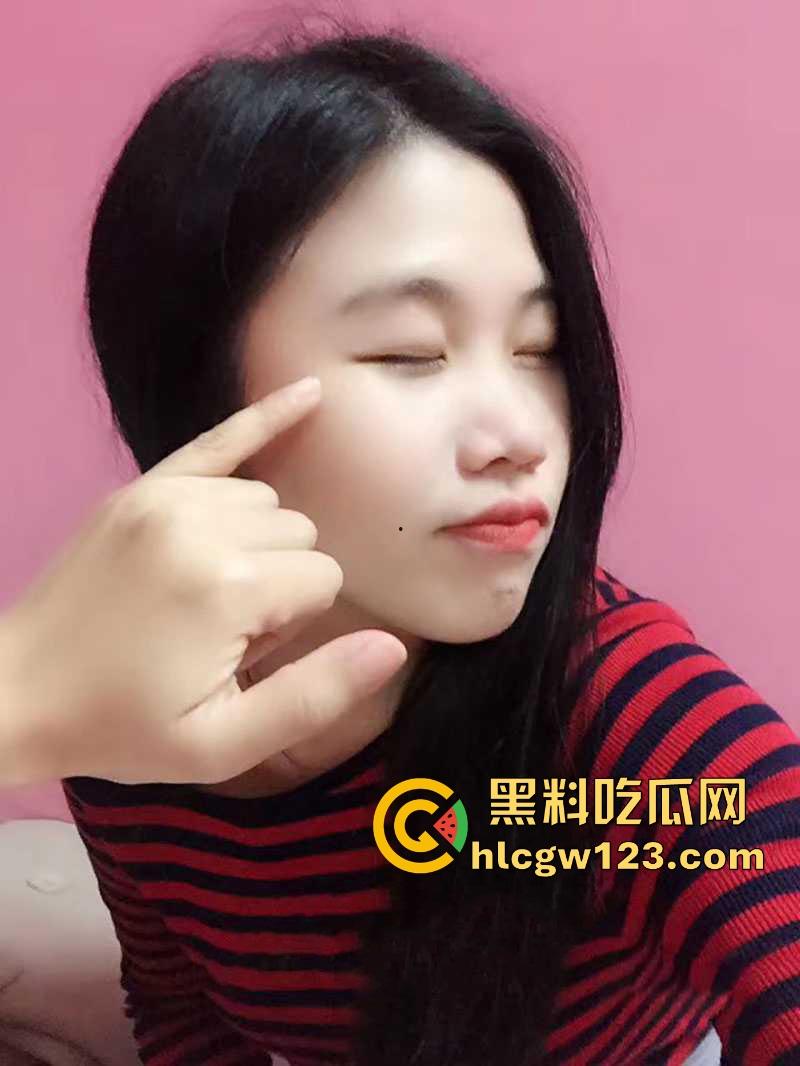 00后极品反差婊性爱视频曝光  清纯外表下是条淫荡母狗  渣男前任分手后泄密大尺度露脸视频！-7