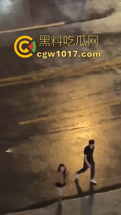 舔狗的终极下场，辛辛苦苦得到的女神一不开心就狂删自己耳光，只求女神能原谅，不是用得着这么卑微嘛！-7