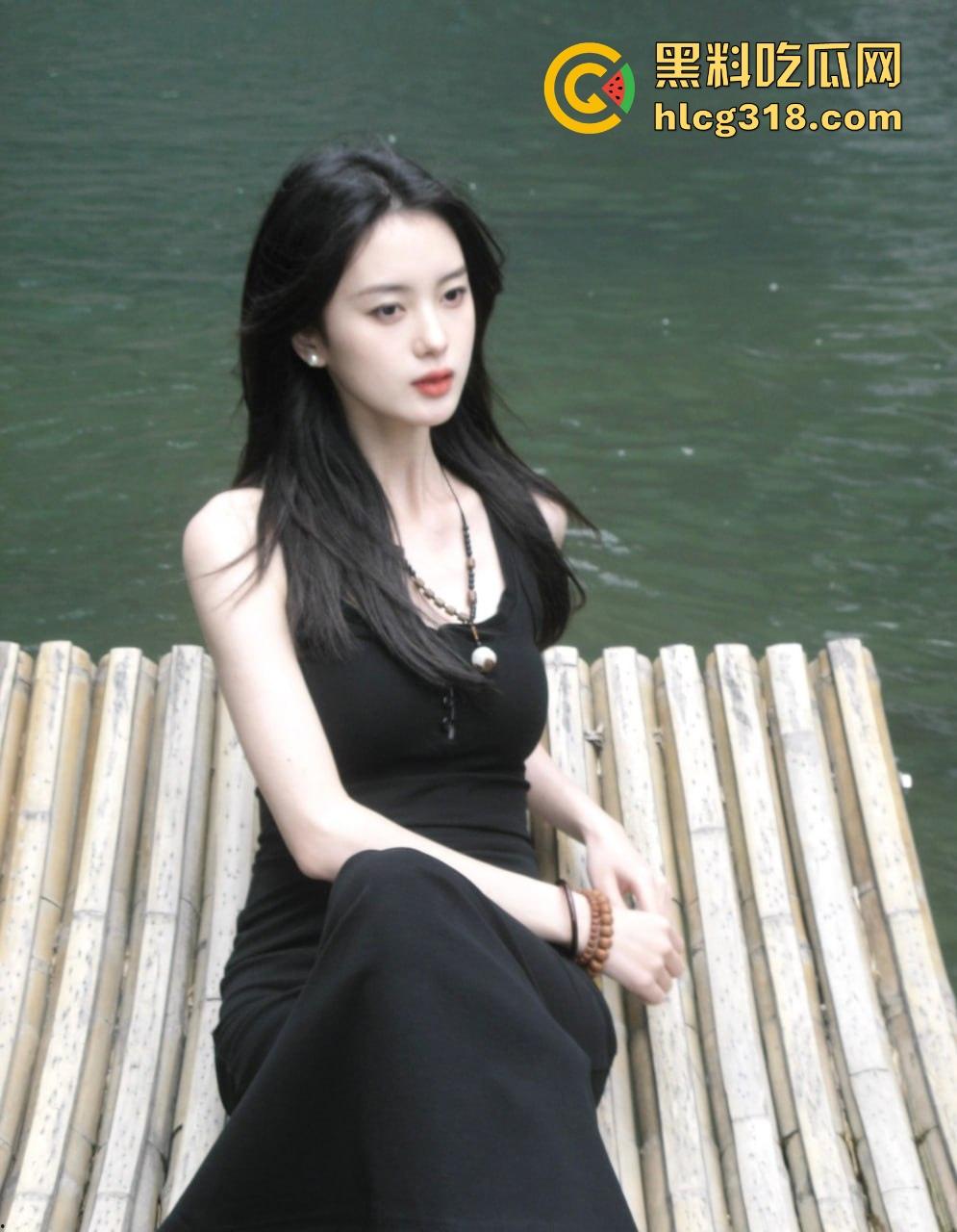 海角乱伦!约小姨和小姨闺蜜双飞大战,多人群P画面淫乱 浪叫声不绝于耳风骚至极!-2