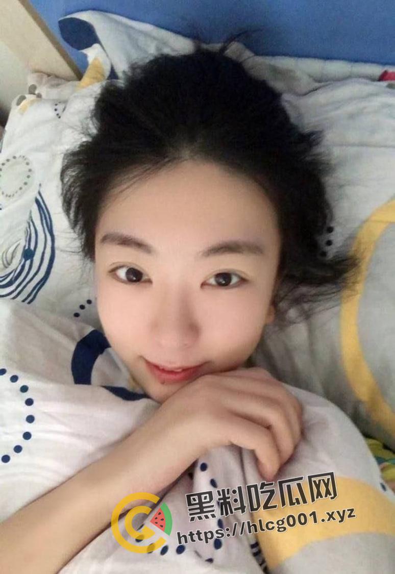 江苏研究生母狗!书香气息眼镜娘 掰开双腿求插满 反差拉满 骚!还是有文化的骚!-3