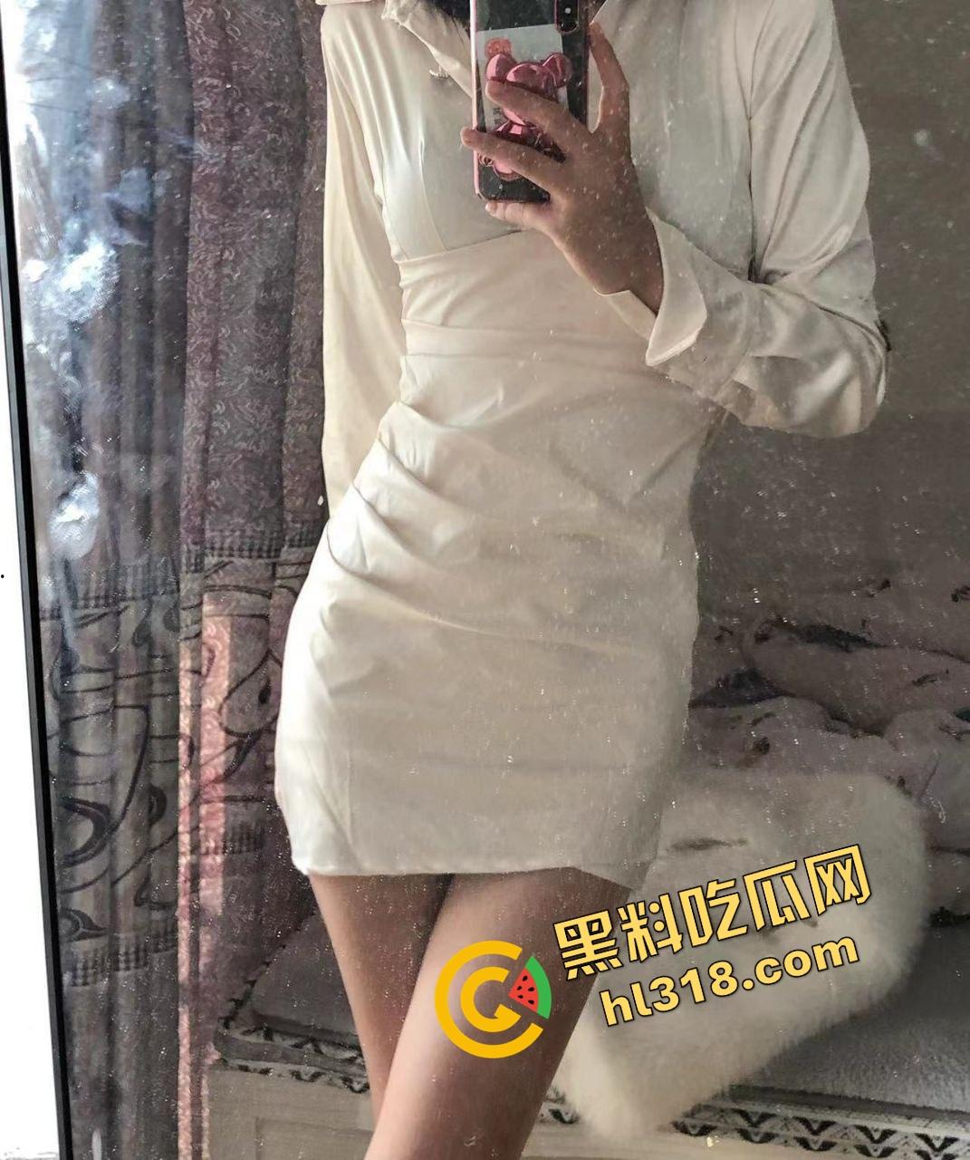 深圳全能业务哥住宅式租妻旅游火到全国,绿帽男亲定价出租老婆,内射人妻多P吃喝玩乐可包月可临时!-16